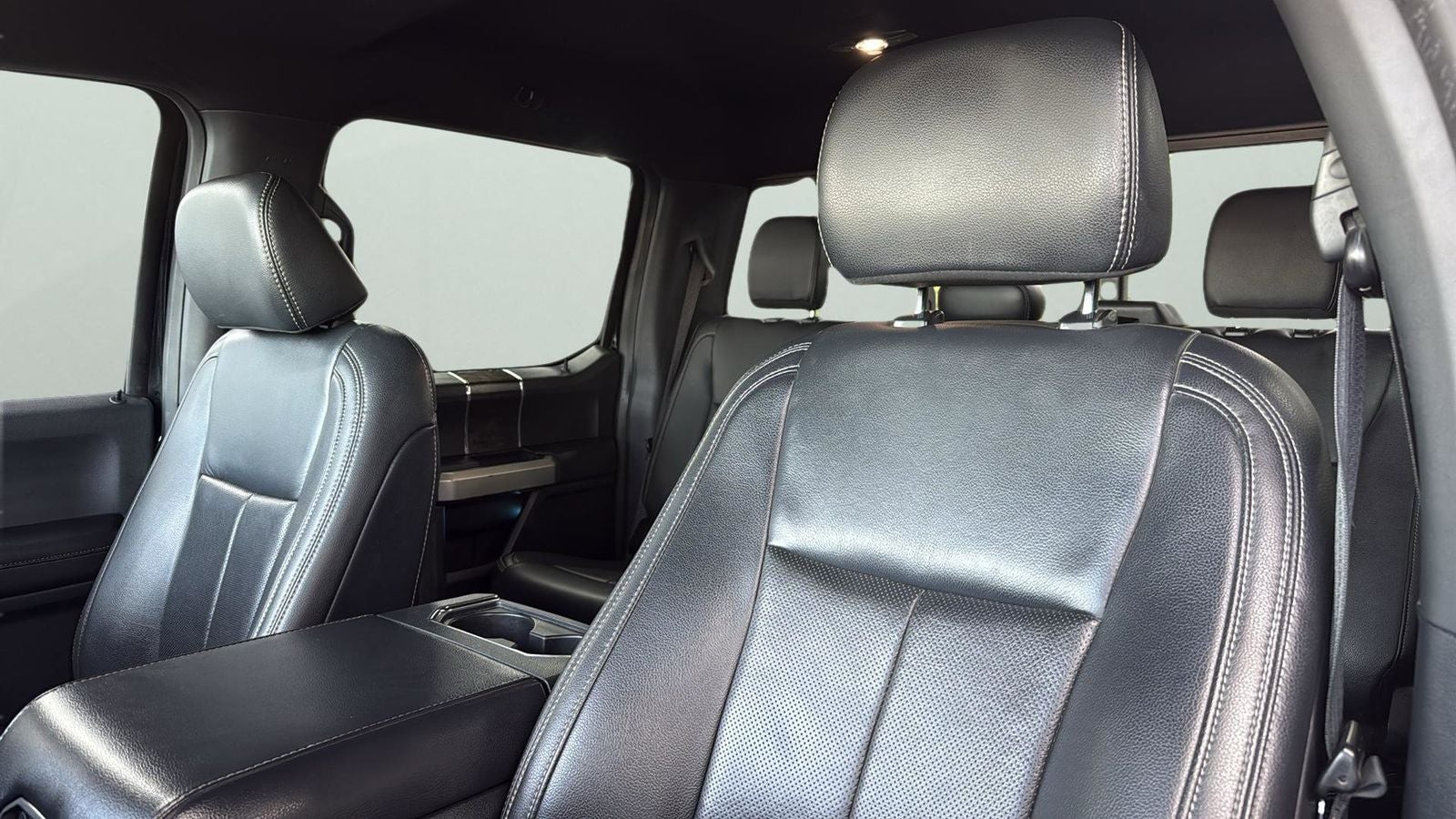 2022 Ford F-350SD Lariat