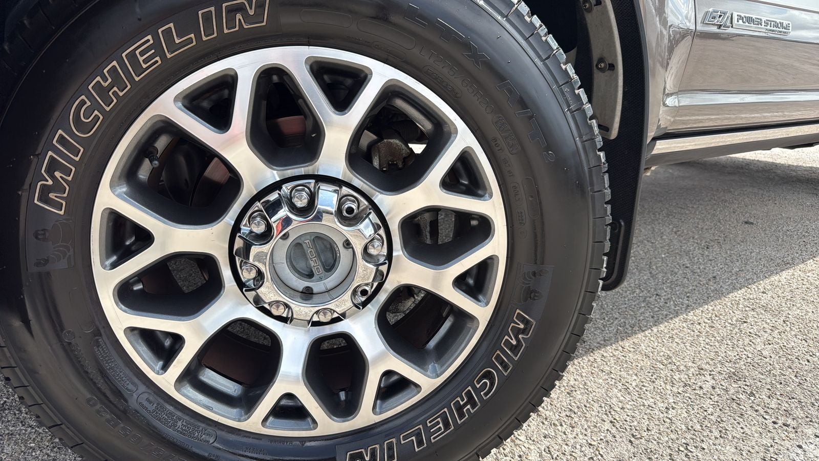 2022 Ford F-350SD Lariat