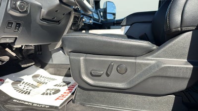 2022 Ford F-350SD Lariat