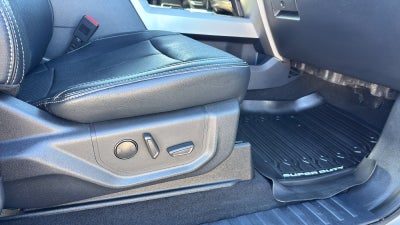 2022 Ford F-350SD Lariat