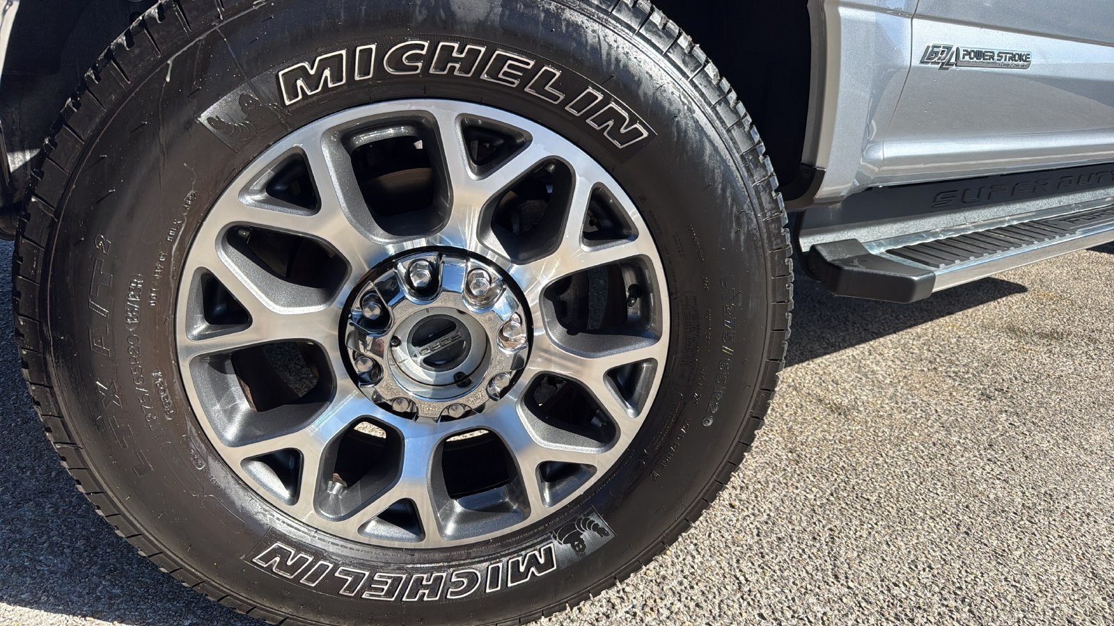 2022 Ford F-350SD Lariat