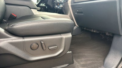 2022 Ford F-350SD Lariat