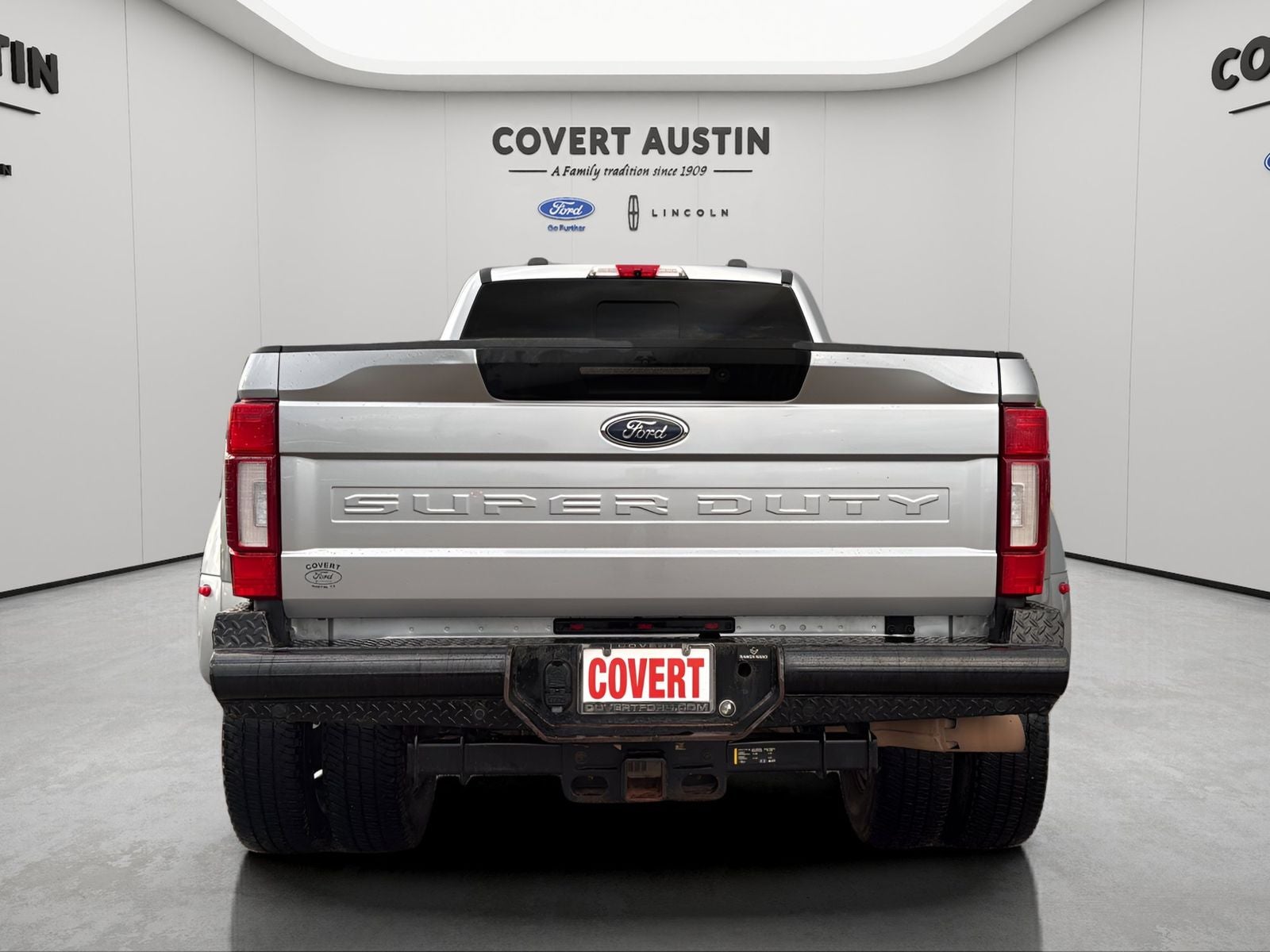 2022 Ford F-350SD Lariat