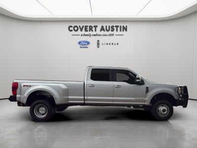 2022 Ford F-350SD Lariat