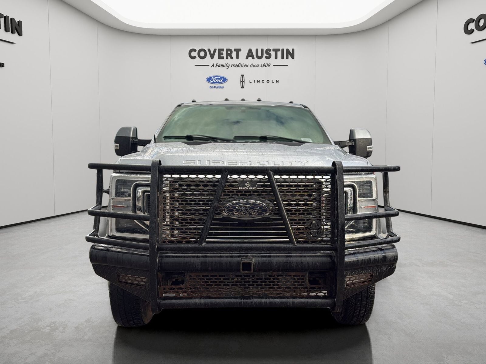 2022 Ford F-350SD Lariat