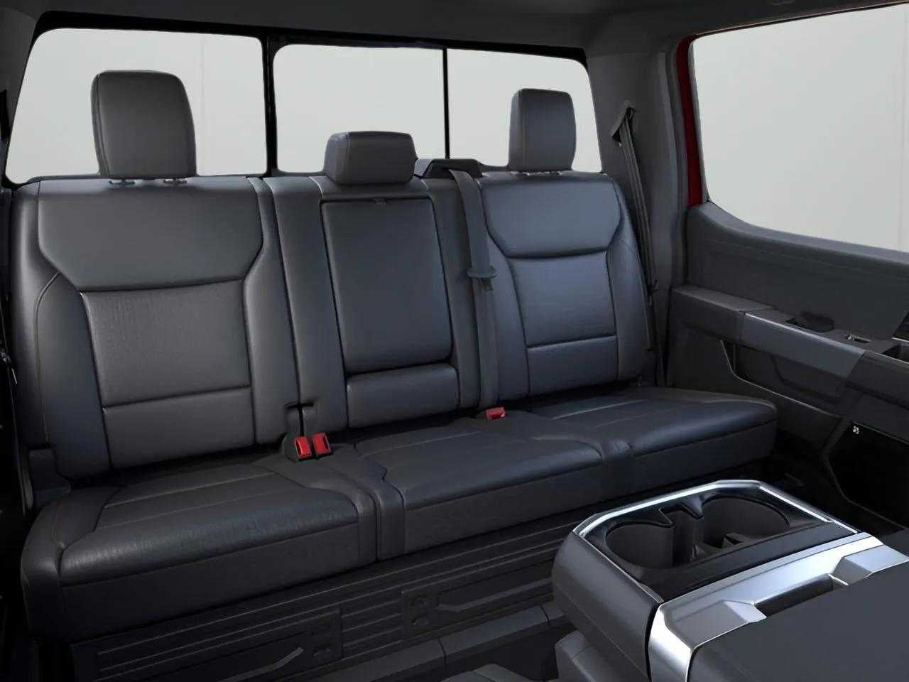 2025 Ford F-150 Lariat - Photo 11