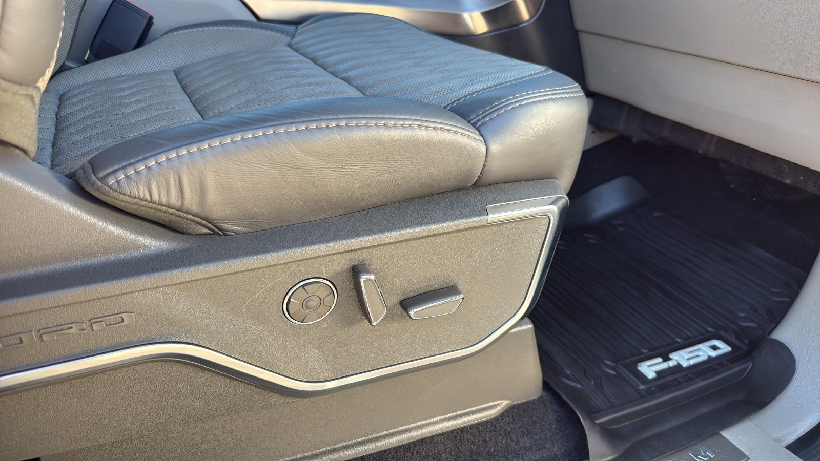 2024 Ford F-150 Platinum