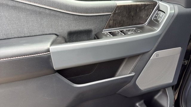 2022 Ford F-150 Lightning Lariat