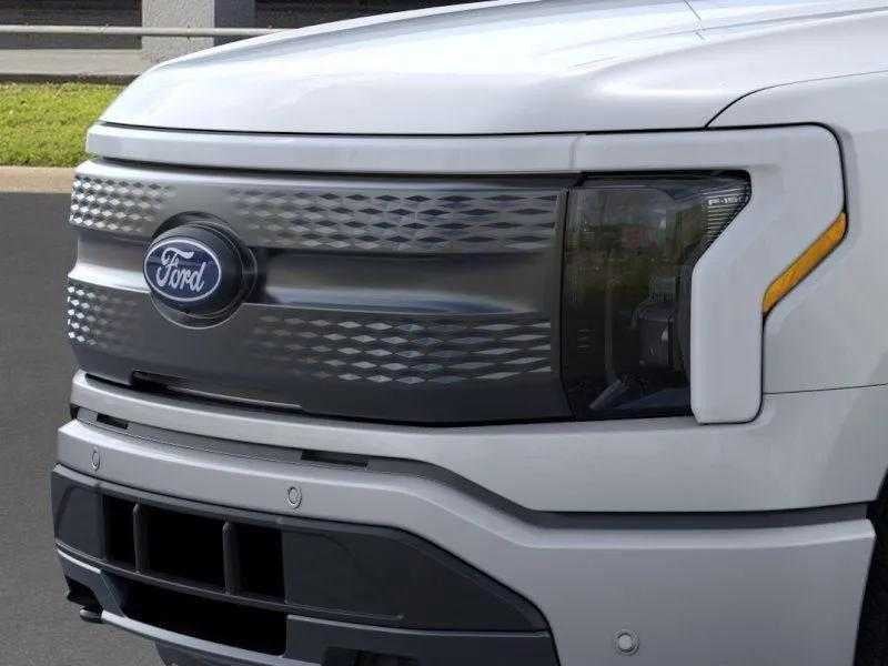 2025 Ford F-150 Lightning Flash