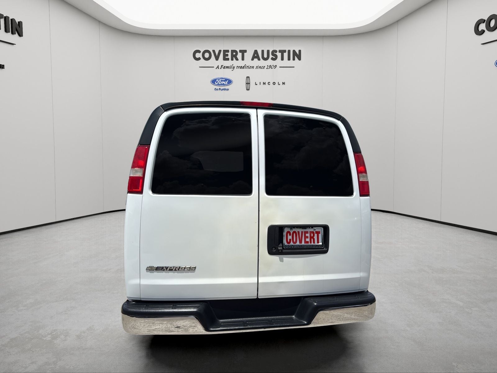 2018 Chevrolet Express 3500 LT Passenger