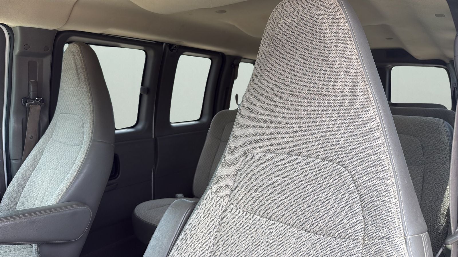2018 Chevrolet Express 3500 LT Passenger