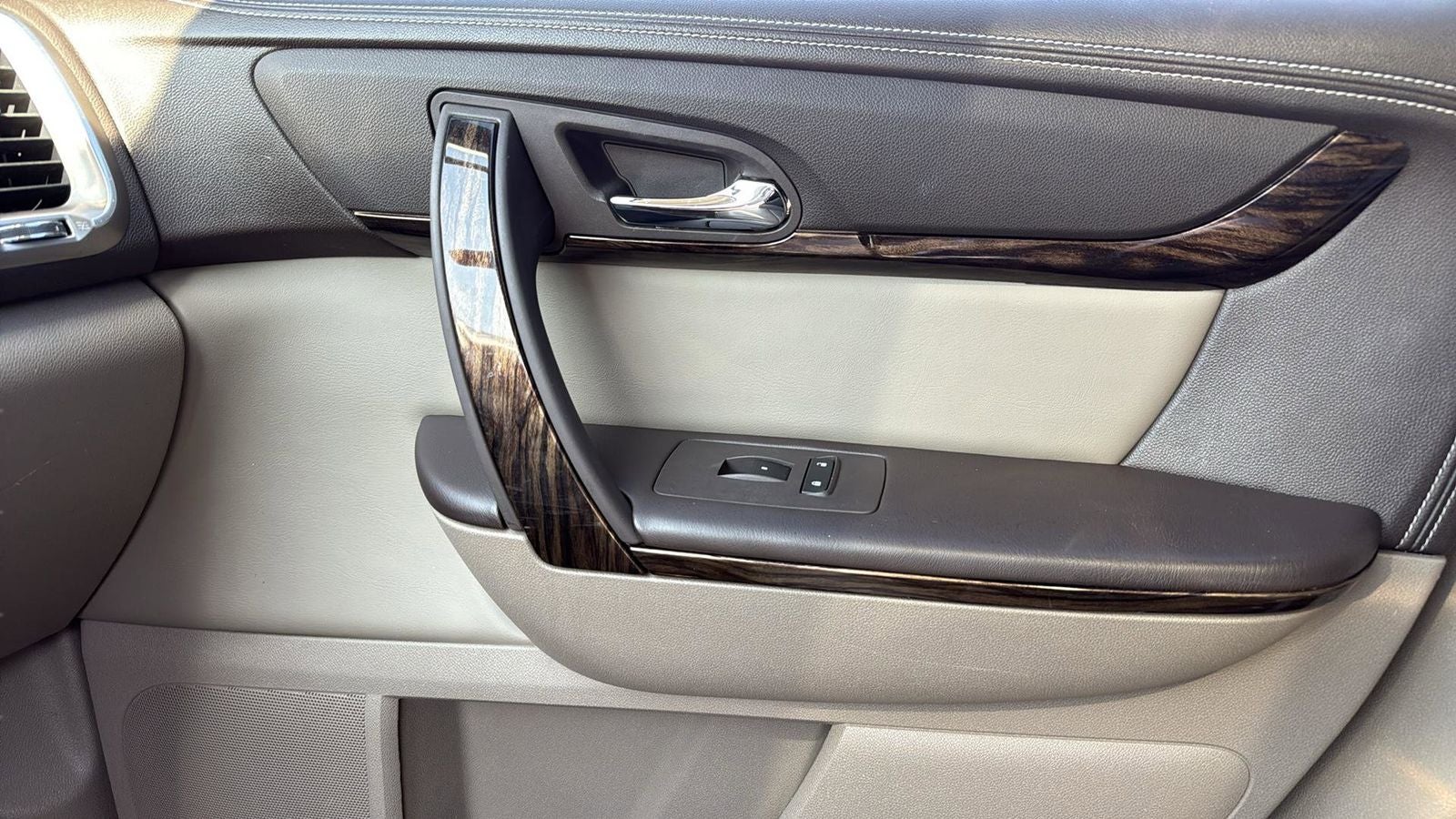 2016 GMC Acadia Denali