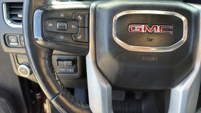 2022 GMC Yukon XL SLT