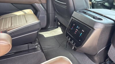 2025 GMC Yukon Denali Ultimate