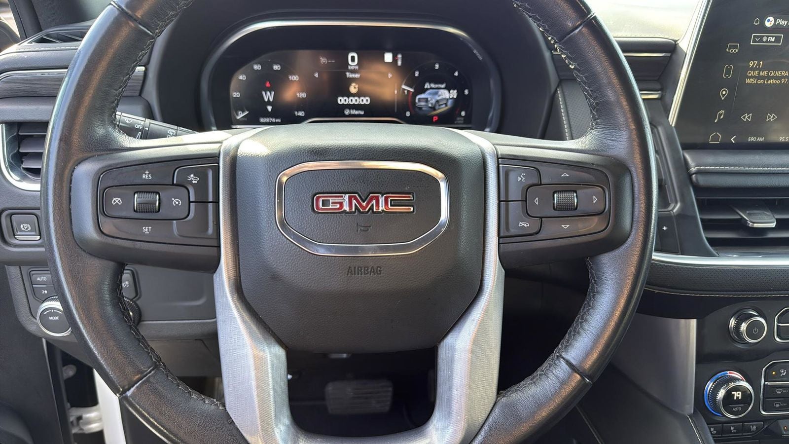 2023 GMC Yukon XL SLT