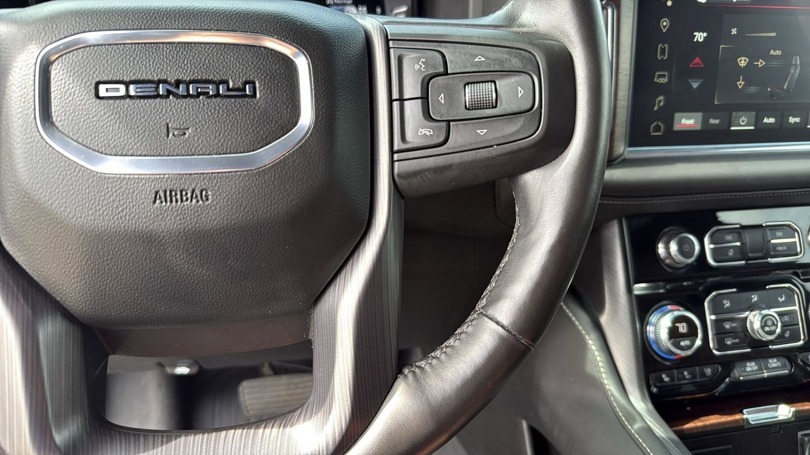 2023 GMC Yukon XL Denali Ultimate