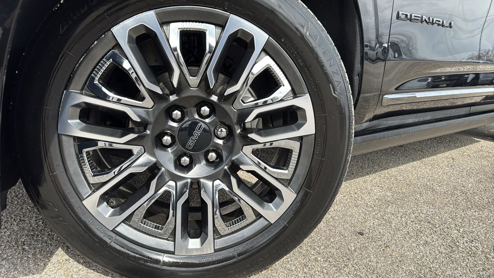 2023 GMC Yukon XL Denali Ultimate