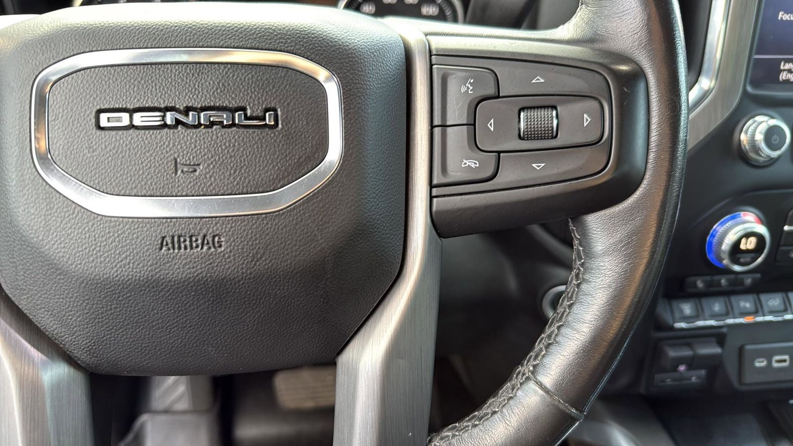 2022 GMC Sierra 2500HD Denali