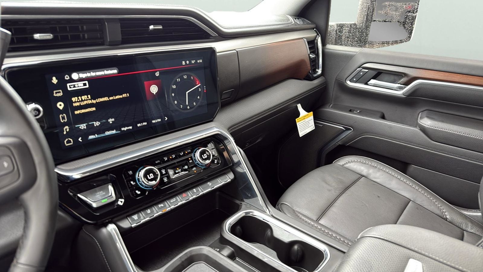 2025 GMC Sierra 2500HD Denali