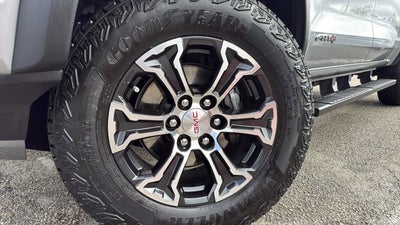 2023 GMC Canyon AT4