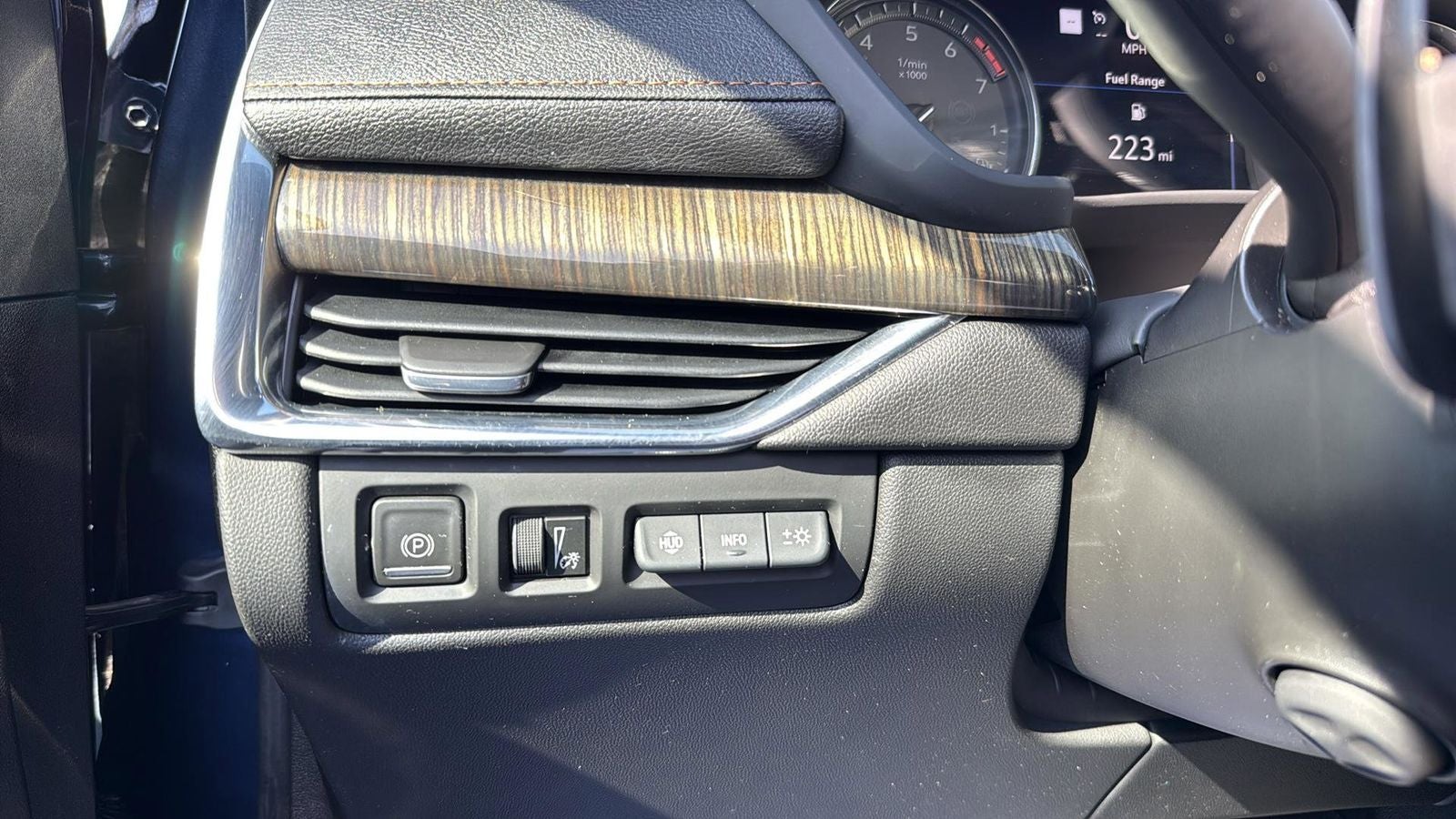 2020 Cadillac XT4 Premium Luxury