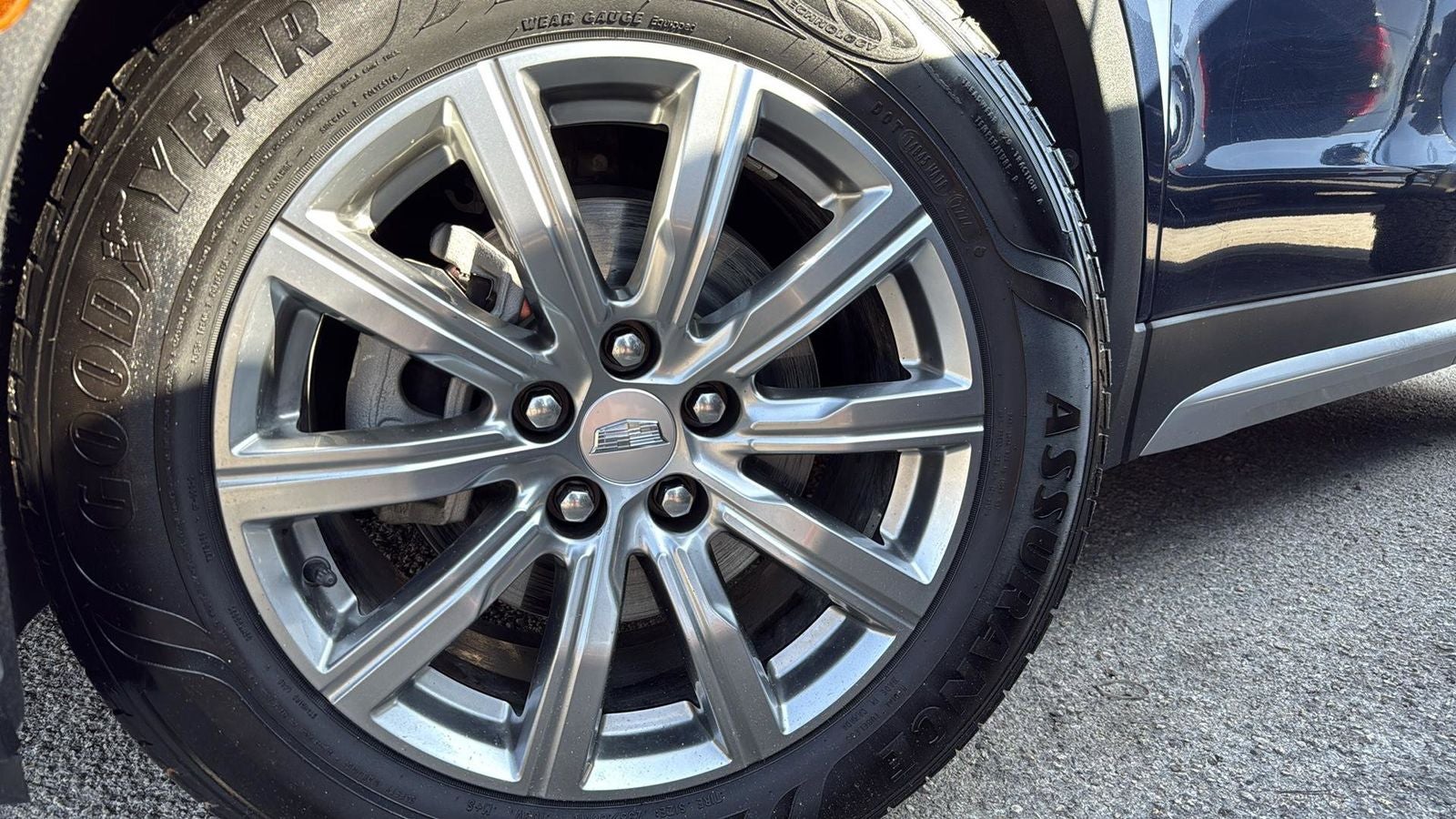 2020 Cadillac XT4 Premium Luxury