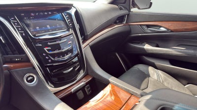 2018 Cadillac Escalade Luxury