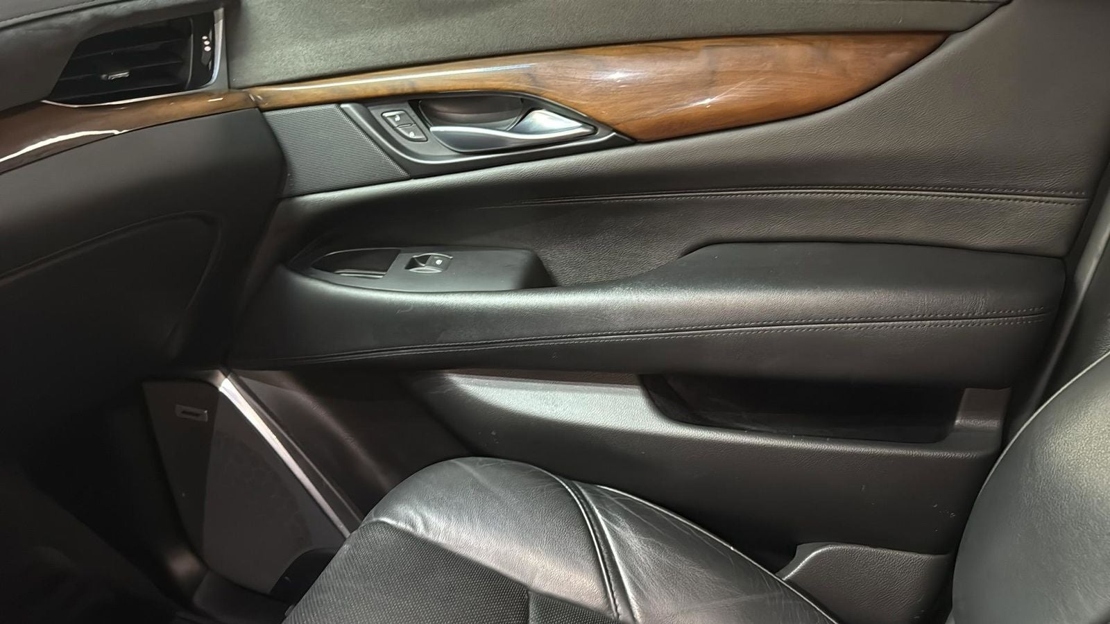 2018 Cadillac Escalade Luxury