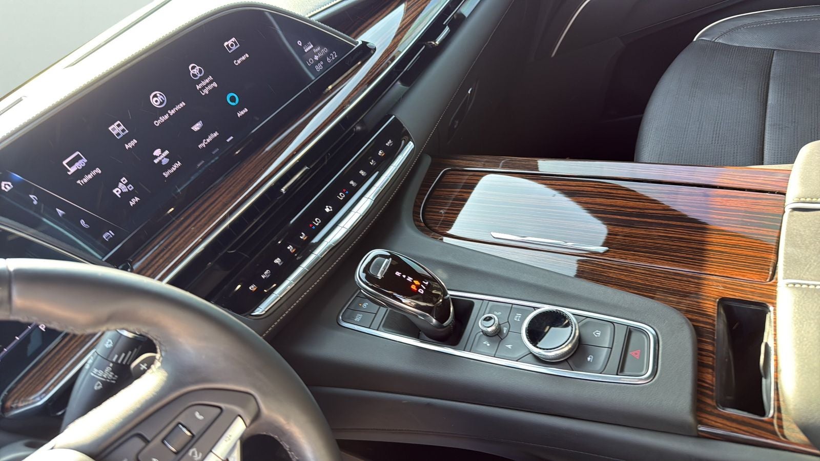 2022 Cadillac Escalade Premium Luxury