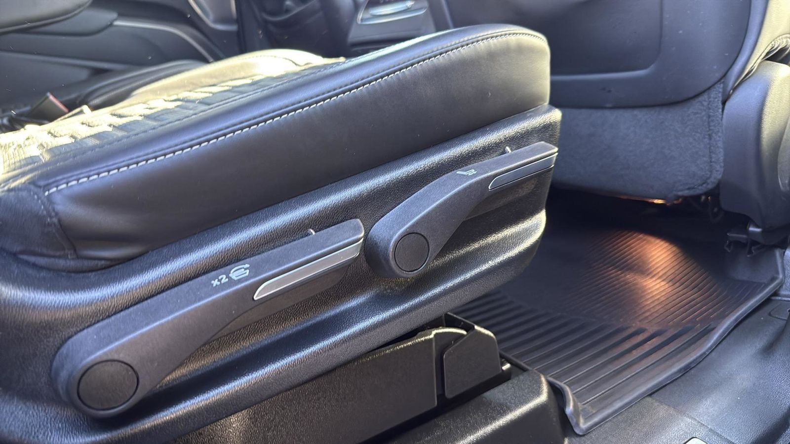 2023 Cadillac Escalade Premium Luxury Platinum