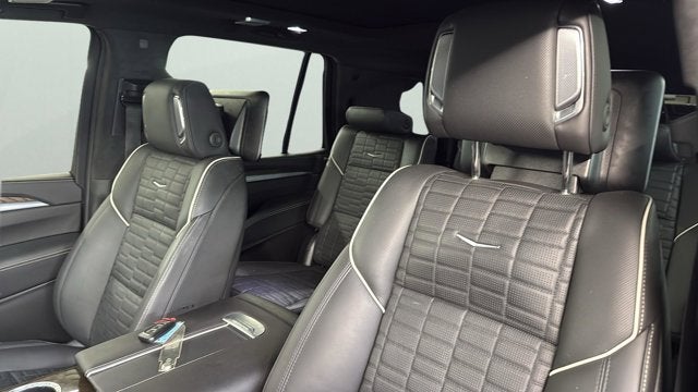 2025 Cadillac Escalade Sport Platinum