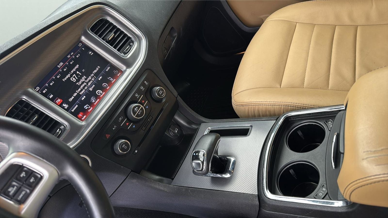 2013 Dodge Charger SXT