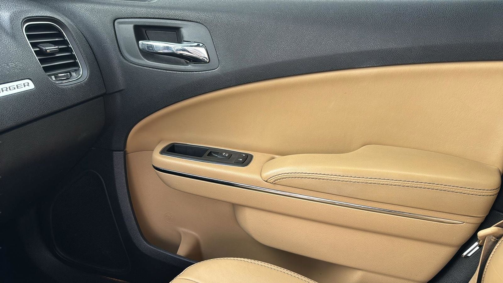 2013 Dodge Charger SXT