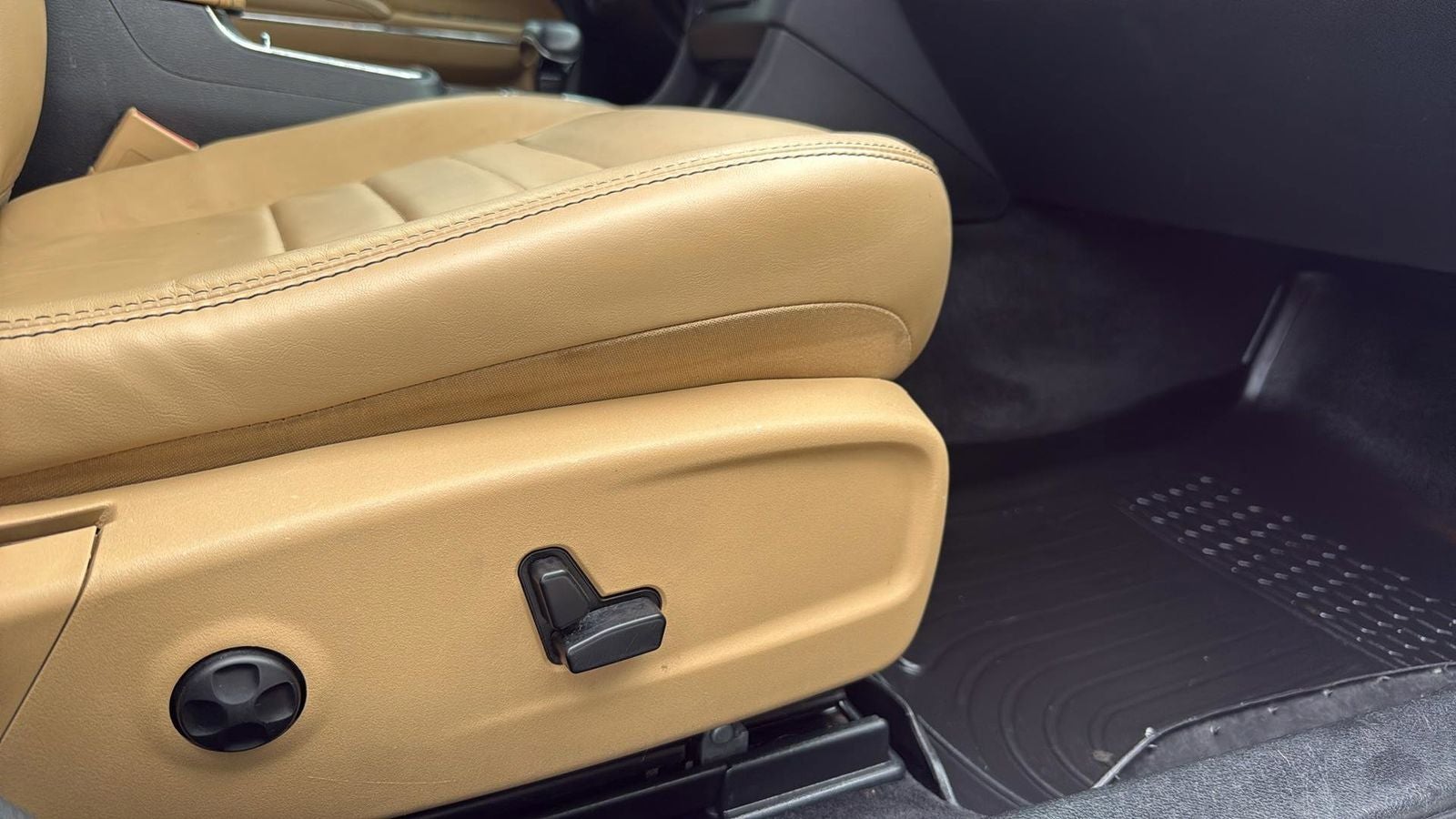 2013 Dodge Charger SXT