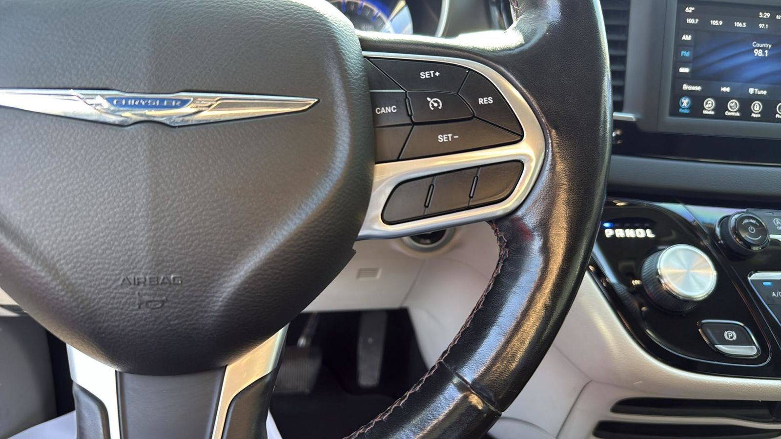 2020 Chrysler Pacifica Touring L