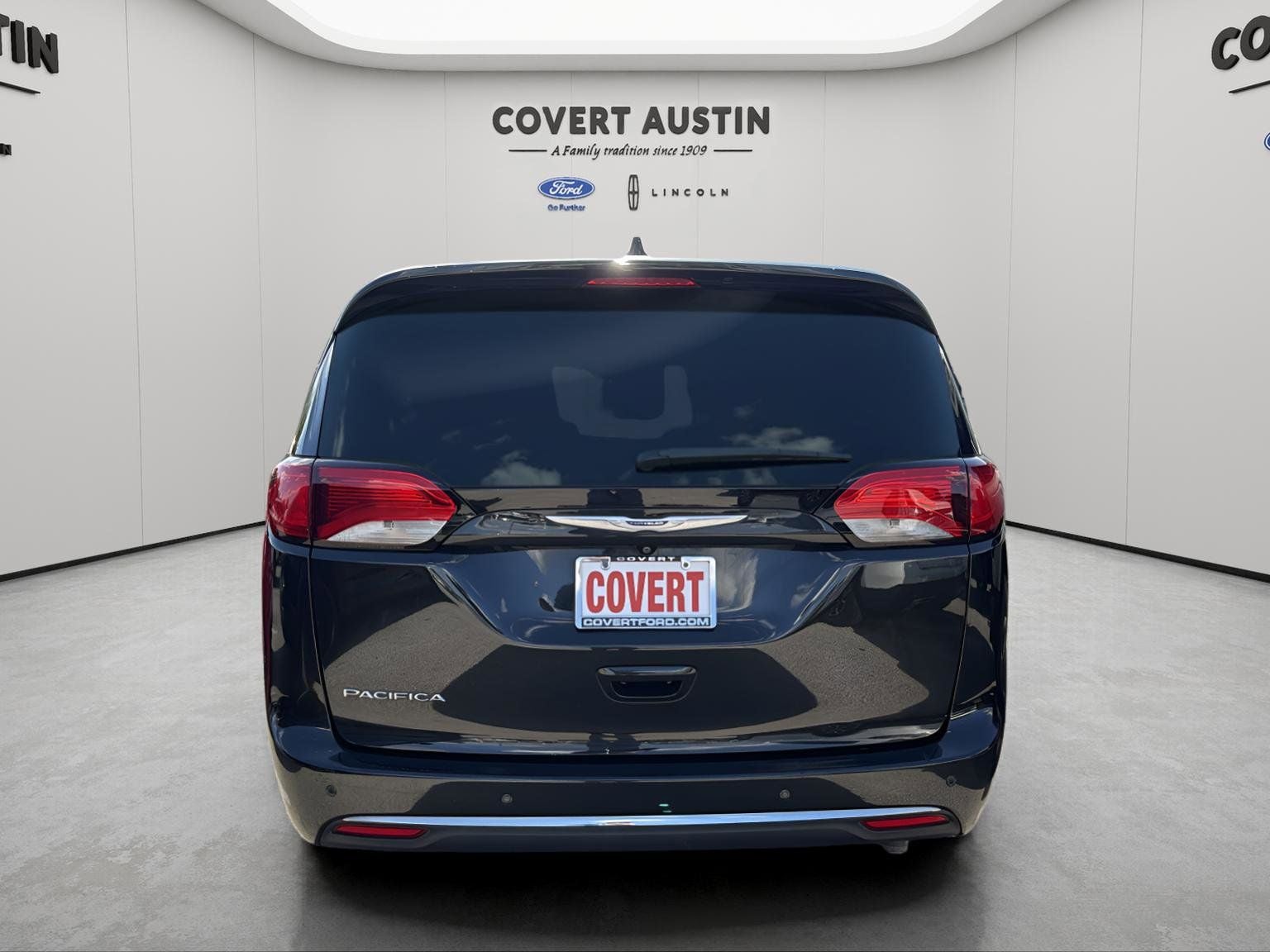 2020 Chrysler Pacifica Touring L