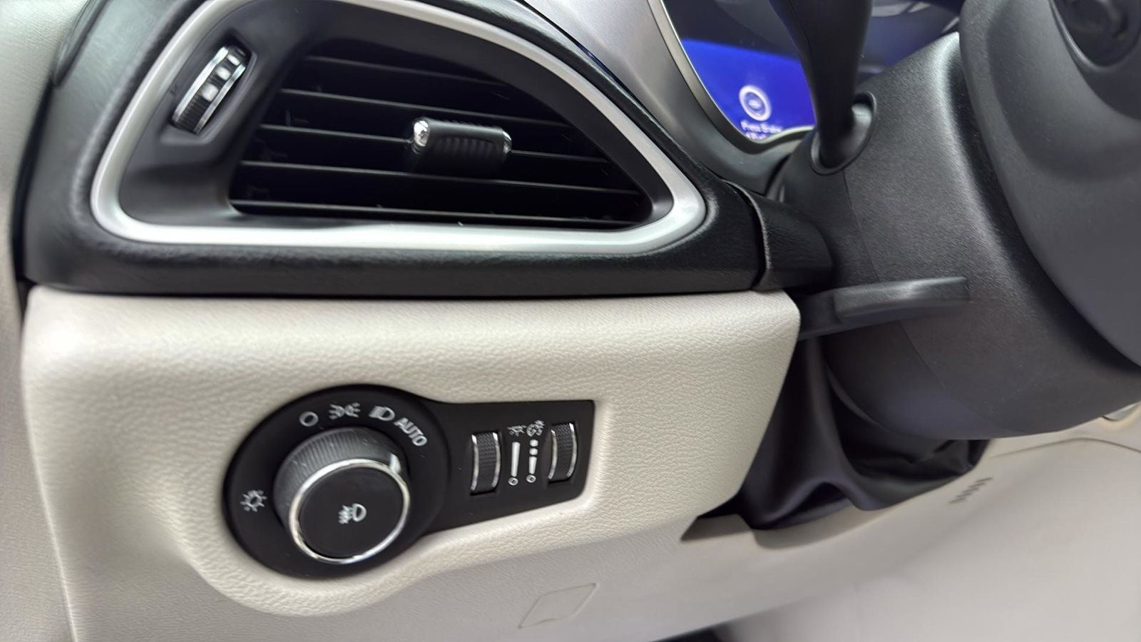 2018 Chrysler Pacifica Hybrid Touring Plus