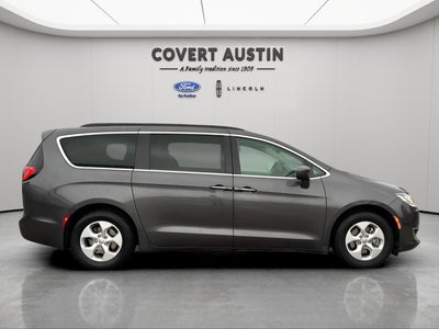 2018 Chrysler Pacifica Hybrid Touring Plus