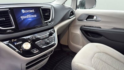 2018 Chrysler Pacifica Hybrid Touring Plus