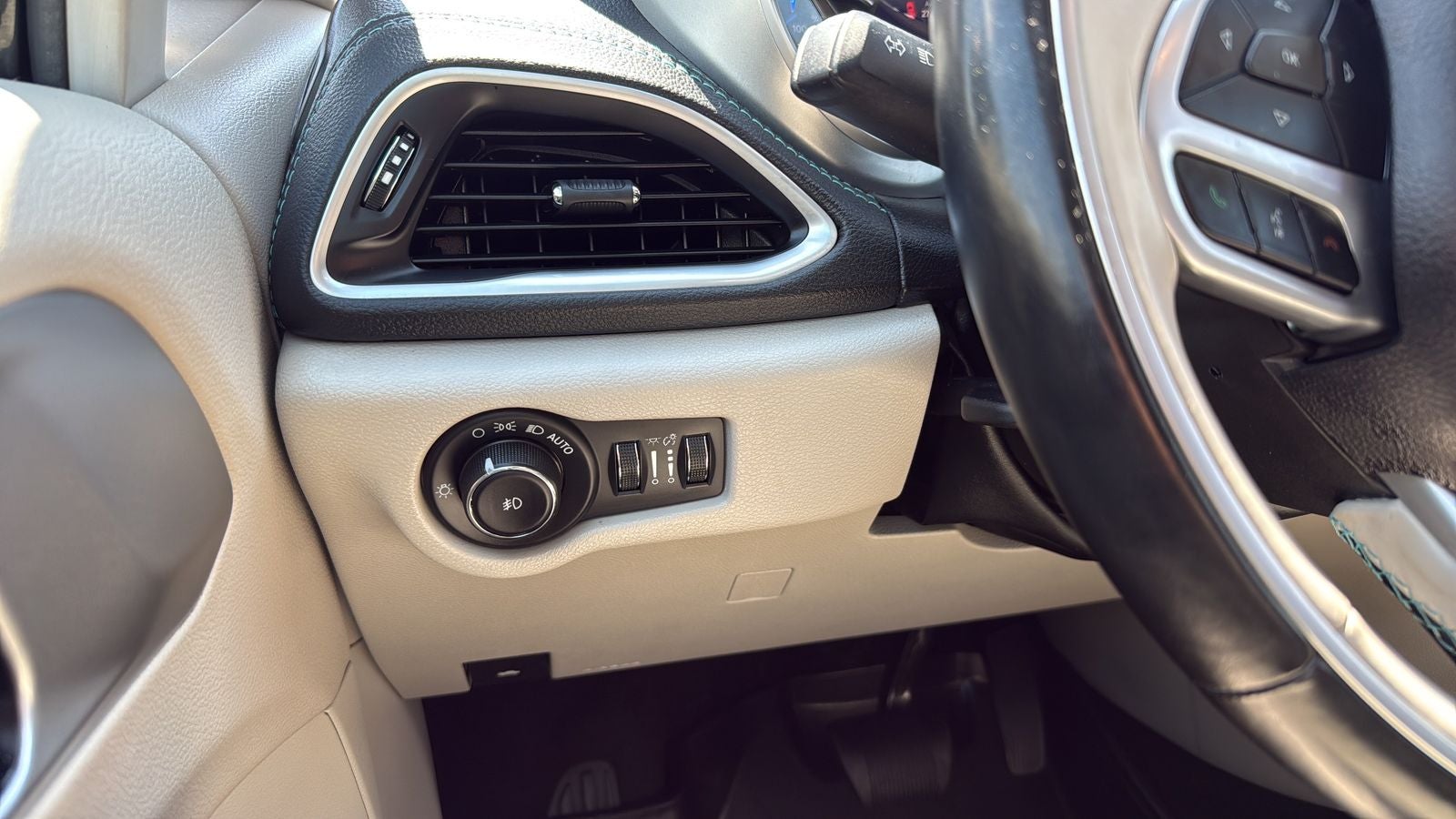 2018 Chrysler Pacifica Hybrid Limited