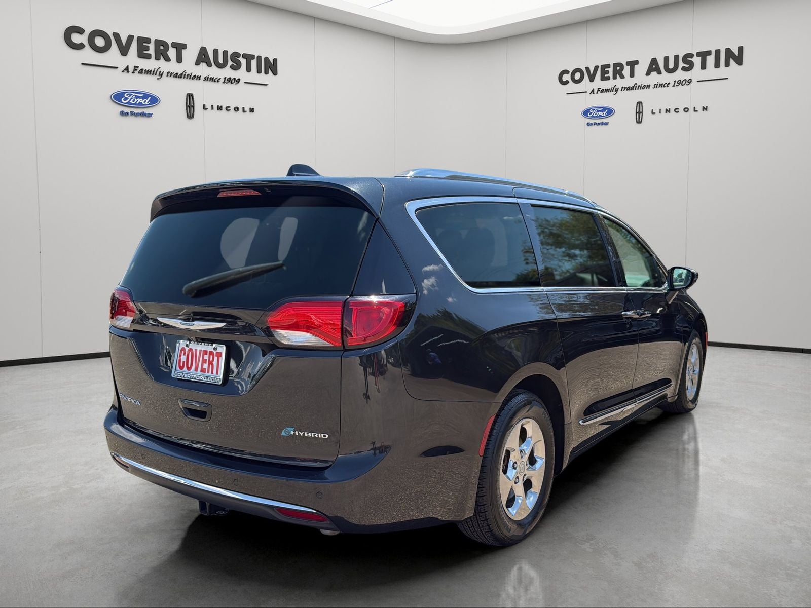 2018 Chrysler Pacifica Hybrid Limited