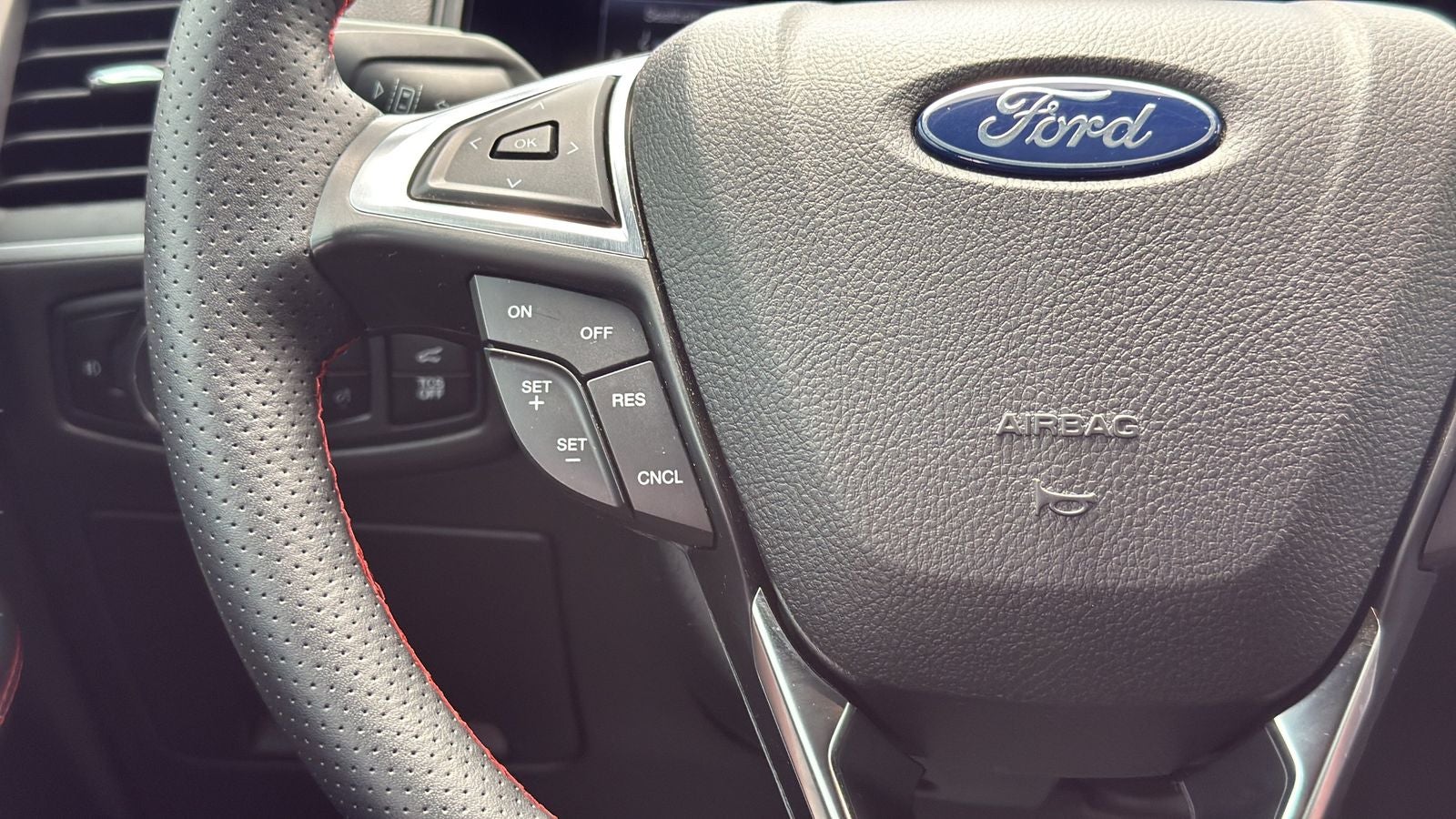 2023 Ford Edge ST Line
