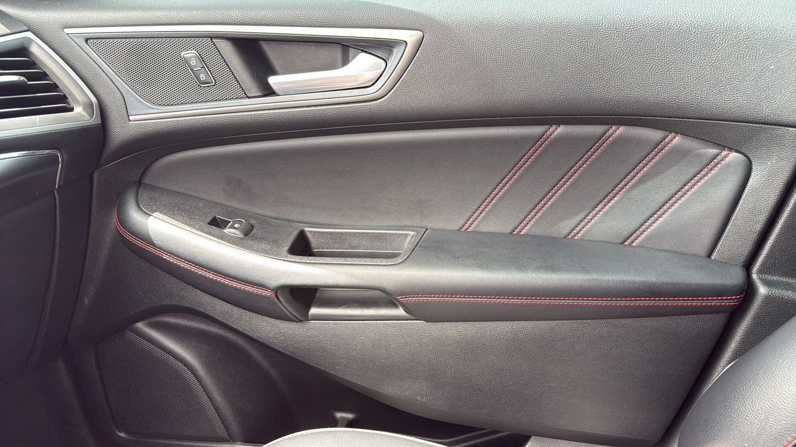2023 Ford Edge ST Line
