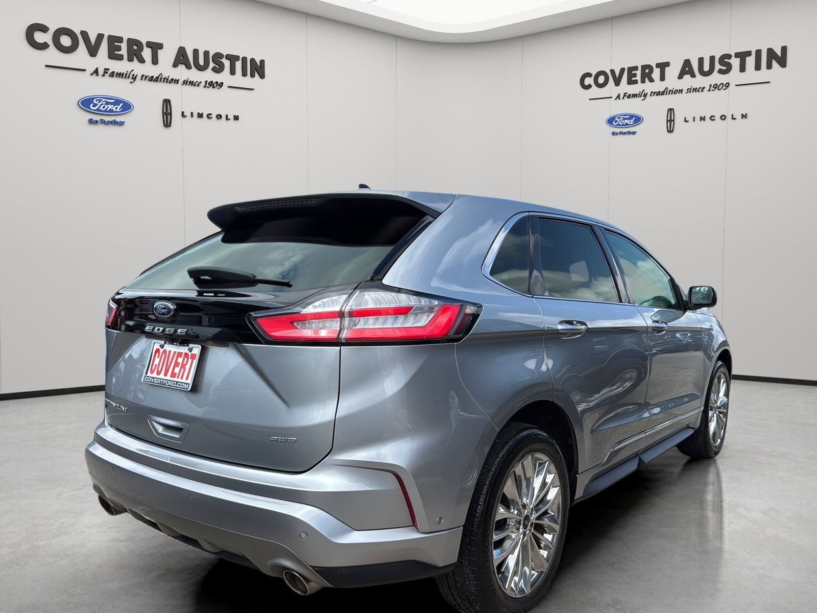 2023 Ford Edge Titanium