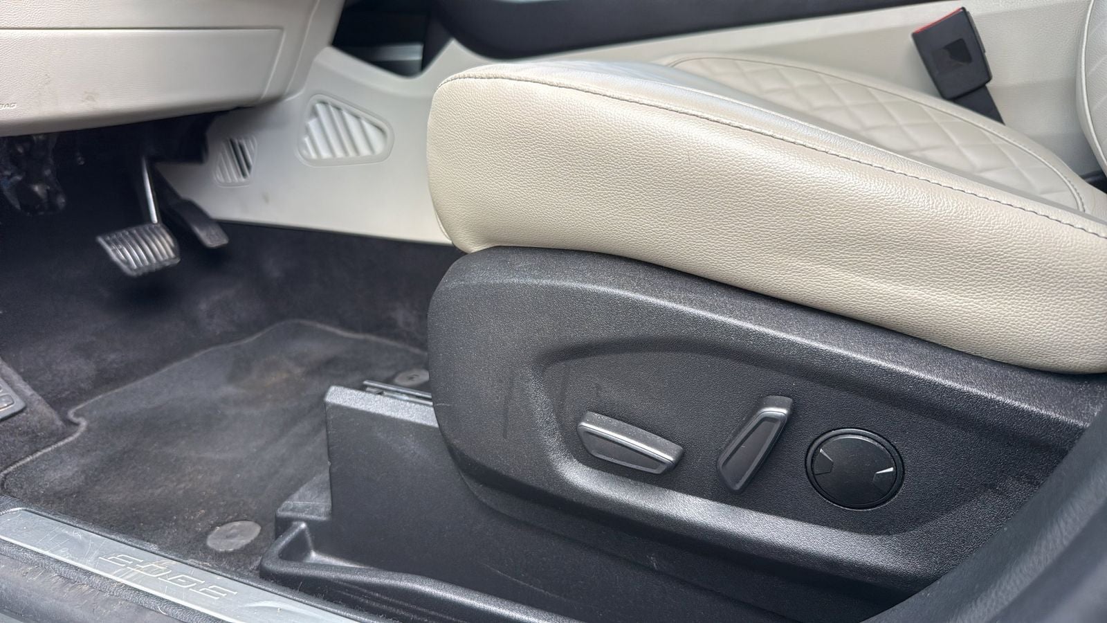 2023 Ford Edge Titanium