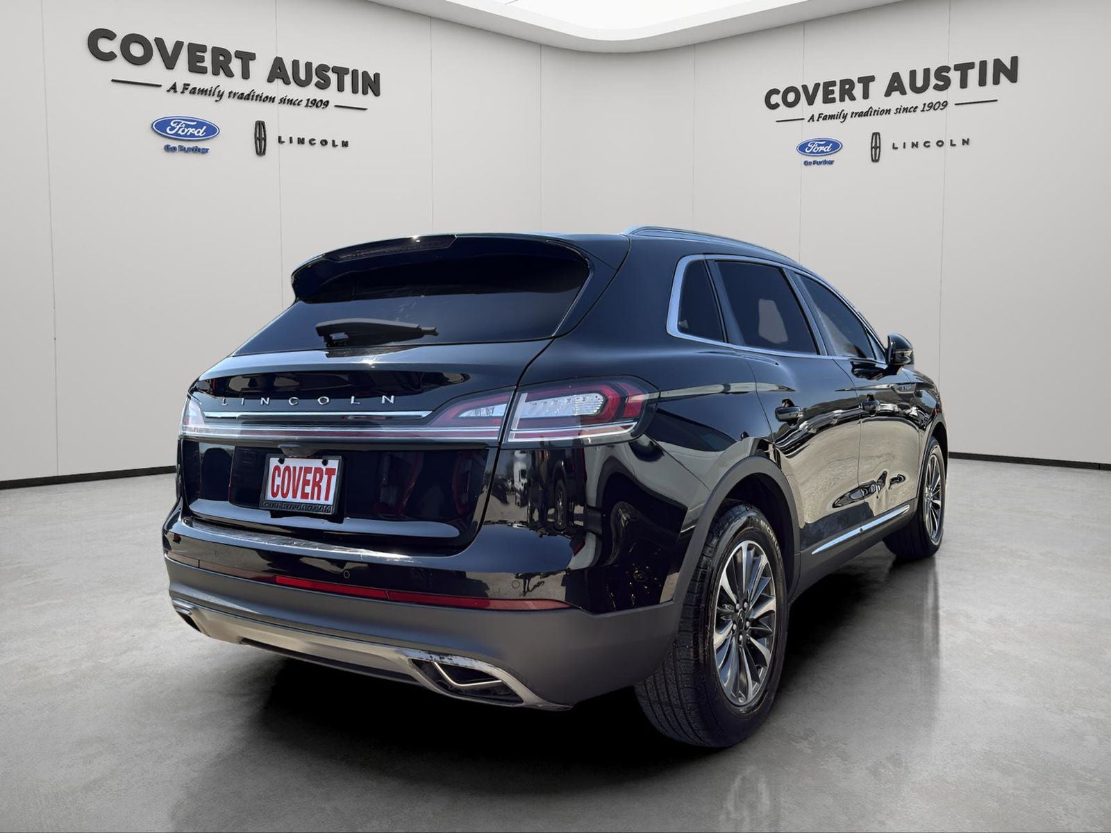 2023 Lincoln Nautilus Standard