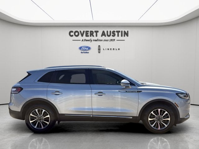 2022 Lincoln Nautilus Standard