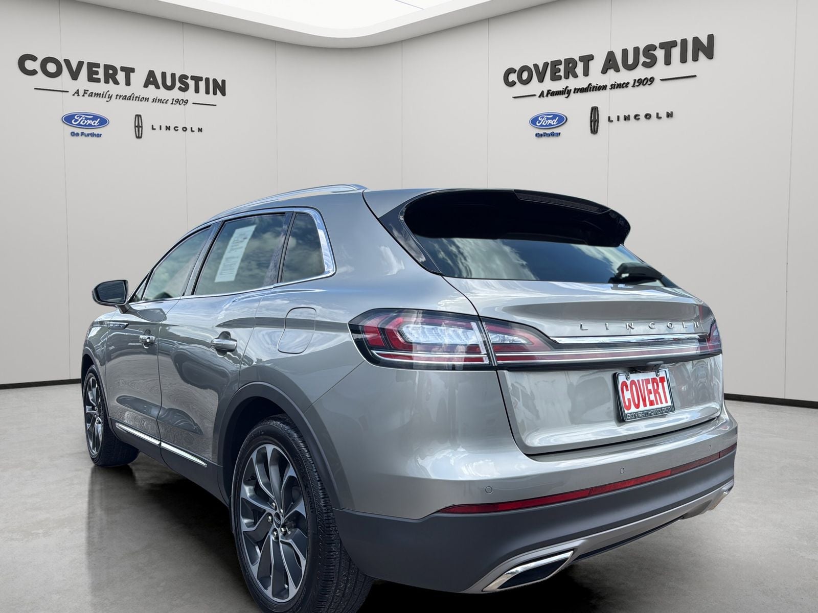 2023 Lincoln Nautilus Reserve