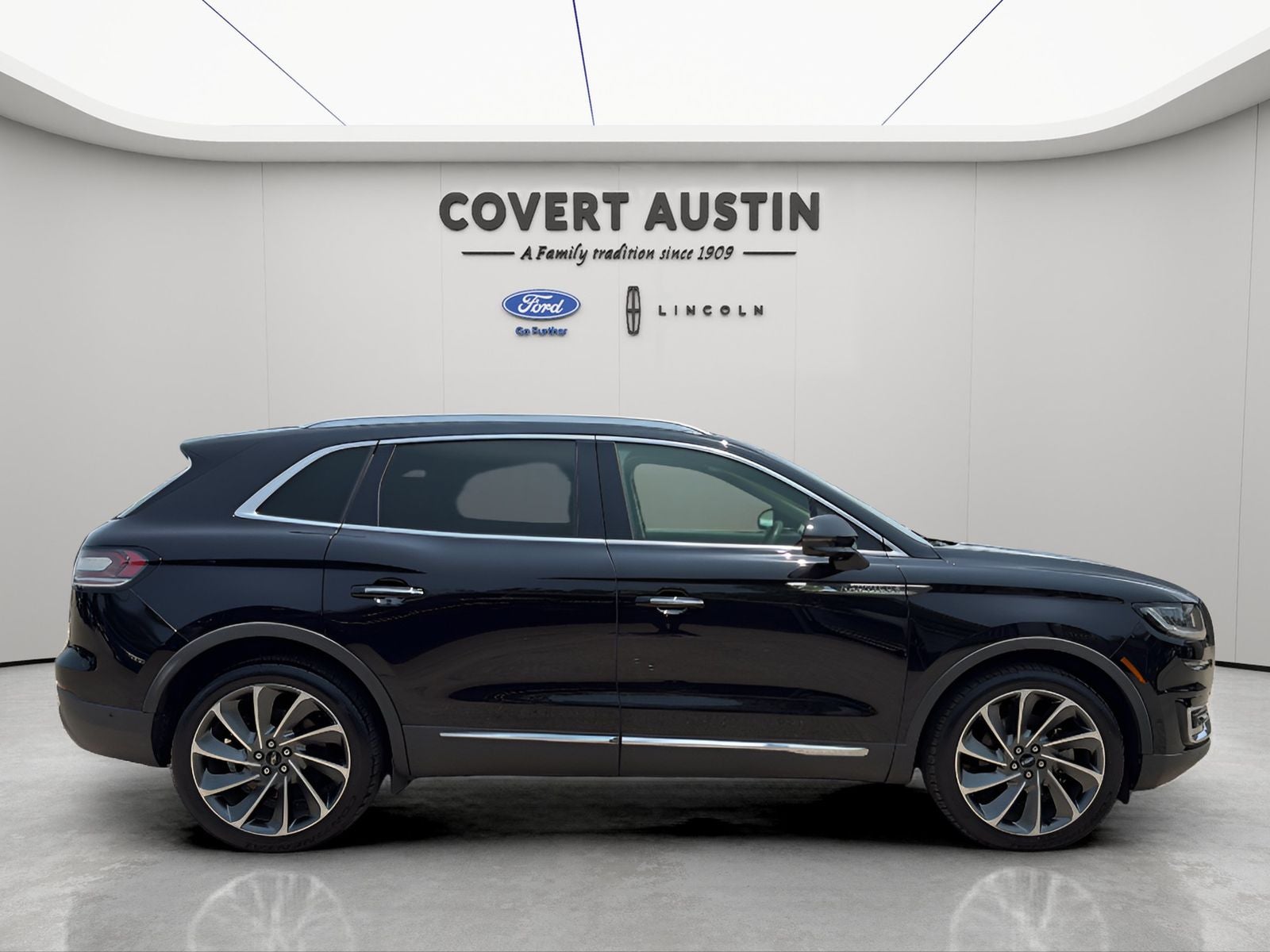 2020 Lincoln Nautilus Reserve