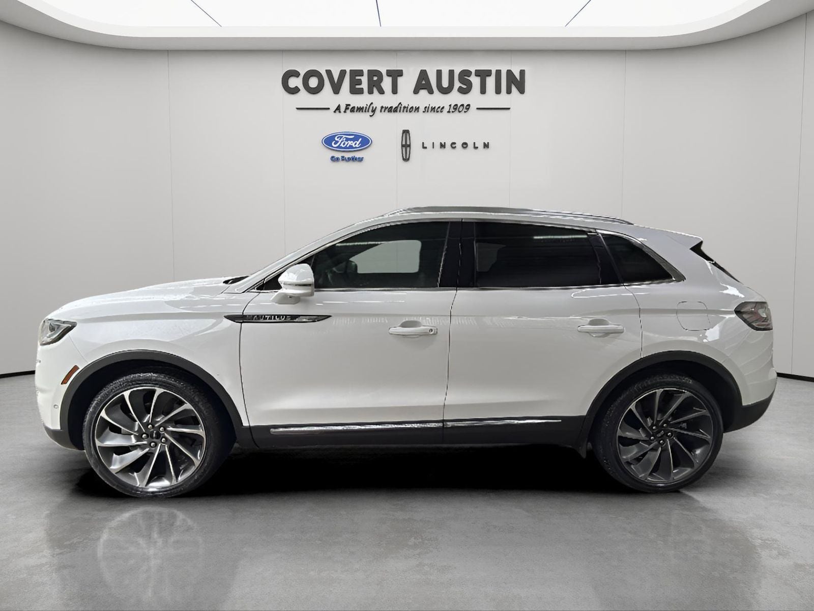 2022 Lincoln Nautilus Reserve